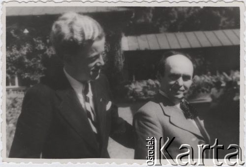 Wiosna 1942, Timisoara, Rumunia.
Polscy uchodźcy w Rumunii podczas II wojny światowej. Stanisław Wisłocki oraz jego nauczyciel gry na fortepianie - Emil Michail.
Fot. NN, zbiory Ośrodka KARTA, udostępnił Tadeusz Deszkiewicz