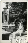 1960, Warszawa, Polska.
Elżbieta Jędrych w Teatrze na Wyspie w Łazienkach Królewskich.
Fot. NN, kolekcja Elżbiety Jędrych-Pordes, zbiory Ośrodka KARTA.

