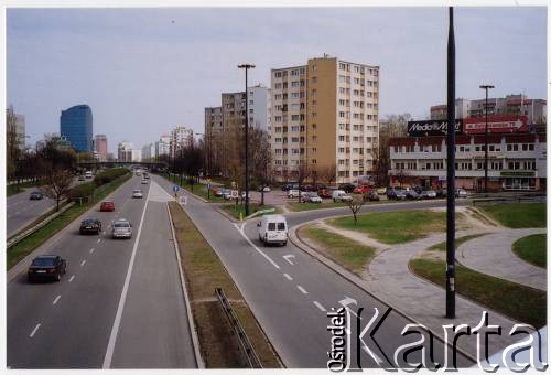 Prawdopodobnie 2012, Warszawa, Polska.
Dzielnica Praga-Południe, widok z wiaduktu ulicy Ostrobramskiej na Aleję Stanów Zjednoczonych w kierunku wschodnim.
Fot. Elżbieta Jędrych-Pordes, zbiory Ośrodka KARTA.