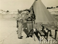 17.02.1941, Aleksandria, Egipt.
Żołnierze Samodzielnej Brygady Strzelców Karpackich przy karabinie rkm. 
Fot. Czesław Dobrecki, zbiory Ośrodka KARTA, Pogotowie Archiwalne [PAF_015], przekazał Krzysztof Dobrecki