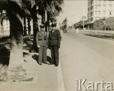 17.02.1941, Aleksandria, Egipt.
Żołnierze Samodzielnej Brygady Strzelców Karpackich podczas zwiedzania Aleksandrii. 
Fot. Czesław Dobrecki, zbiory Ośrodka KARTA, Pogotowie Archiwalne [PAF_015], przekazał Krzysztof Dobrecki