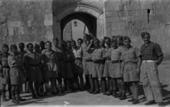 1940, Jerozolima, Palestyna.
Żołnierze Samodzielnej Brygady Strzelców Karpackich.
Fot. Czesław Dobrecki, zbiory Ośrodka KARTA, Pogotowie Archiwalne [PAF_015], przekazał Krzysztof Dobrecki