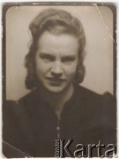 1944, Königsberg, Niemcy.
Robotnica przymusowa, Polka wywieziona z Mławy.
Fot. NN, zbiory Ośrodka KARTA, Pogotowie Archiwalne [PAF_051], udostępniła Barbara Zacharko