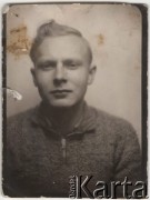 1944, Königsberg, Niemcy.
Wiesław - robotnik przymusowy z Polski.
Fot. NN, zbiory Ośrodka KARTA, Pogotowie Archiwalne [PAF_051], udostępniła Barbara Zacharko