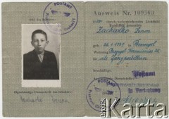 31.10.1943, Przemyśl, dystrykt Kraków, Generalne Gubernatorstwo
Dowód osobisty Zenona Zacharko urodzonego 26 stycznia 1929 roku w Przemyślu, zamieszkałego w Krzemieńcu. Widoczny jest portret Zenona Zacharko i stemple urzędu pocztowego w Przemyślu.
Fot. zbiory Ośrodka KARTA, Pogotowie Archiwalne [PAF_051], udostępniła Barbara Zacharko 
