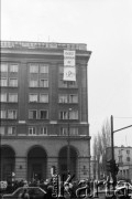 25.11.1987, Warszawa, Polska.
Ulica Marchlewskiego (obecnie Jana Pawła II) róg  
Elektoralnej. Akcja transparentowo - ulotkowa nawołująca do bojkotu referendum. Transparent 
o treści: 