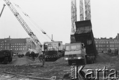 przed 16.12.1980, Gdańsk, Polska.
Plac budowy Pomnika Poległych Stoczniowców.
Fot. NN, zbiory Ośrodka KARTA, udostępnił Krzysztof Frydrych.