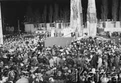 16.12.1980, Gdańsk, Polska..
Uroczyste odsłonięcie Pomnika Poległych Stoczniowców, msza święta.
Fot. NN, zbiory Ośrodka KARTA, udostępnił Krzysztof Frydrych.
