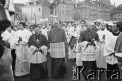 24.09.1981, Warszawa, Polska..
Ingres Prymasa Józefa Glempa, duchowni na placu Zamkowym.
Fot. NN, zbiory Ośrodka KARTA, udostępnił Krzysztof Frydrych.