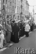 24.09.1981, Warszawa, Polska..
Ingres Prymasa Józefa Glempa, poczty sztandarowe.
Fot. NN, zbiory Ośrodka KARTA, udostępnił Krzysztof Frydrych.