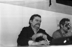 Wrzesień lub październik 1981, Gdańsk, Polska..
Konferencja prasowa BIPS (Biuro Informacji Prasowej Solidarność) podczas I Krajowego Zjazdu Delegatów NSZZ „Solidarność”. Na zdjęciu Lech Wałęsa.
Fot. NN, zbiory Ośrodka KARTA, udostępnił Krzysztof Frydrych.
