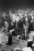 1.10.1981, Gdańsk, Polska..
Obrady I Krajowego Zjazdu Delegatów NSZZ „Solidarność”. Na zdjęciu Lech Wałęsa z mikrofonem w gronie delegatów.
Fot. NN, zbiory Ośrodka KARTA, udostępnił Krzysztof Frydrych.
