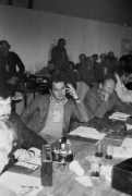 Wrzesień lub październik 1981, Gdańsk, Polska..
Uczestnicy konferencji prasowej BIPS (Biuro Informacji Prasowej Solidarność) podczas I Krajowego Zjazdu Delegatów NSZZ 