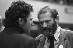 Październik 1981, Gdańsk, Polska..
Obrady I Krajowego Zjazdu Delegatów NSZZ „Solidarność”, z prawej stoi Bronisław Geremek.
Fot. NN, zbiory Ośrodka KARTA, udostępnił Krzysztof Frydrych.
