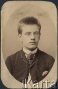 Ok. 1888, brak miejsca.
Portret Juliana Klukowskiego (1872-1917), syna Felicji i Jordana Klukowskich, brata Zygmunta Klukowskiego. 
Fot. NN, zbiory Ośrodka KARTA, udostępniła Joanna Majewska