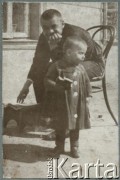 Ok. 1904, Moskwa, Rosja.
Zygmunt Klukowski (1885-1959) i jego bratanica Zofia Klukowska (1902-1944).
Fot. NN, zbiory Ośrodka KARTA, udostępniła Joanna Majewska