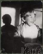 Ok. 1934, Szczebrzeszyn, pow. Zamość, woj. Lublin, Polska.
Tadeusz Kościelski (1931-1953) - syn doktora Zygmunta Klukowskiego, ofiacjalnie adoptowany przez niego w 1947 roku.
Fot. NN, zbiory Ośrodka KARTA, udostępniła Joanna Majewska