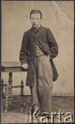 1860-1870, brak miejsca.
Jordan Klukowski (1839-1921), syn Emilii z domu Okołów i Szczepana Klukowskich, mąż Felicji z domu Podwińskiej, ojciec Zygmunta Klukowskiego.
Fot. NN, zbiory Ośrodka KARTA, udostępniła Joanna Majewska