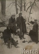 1924-1932, Kosów Poleski, woj. poleskie, Polska.
Zima, grupa mężczyzn, pierwszy z prawej strony stoi ks. Feliks Drozdowski, proboszcz parafii w Kosowie Poleskim.
Fot. Feliks Drozdowski, zbiory Ośrodka KARTA, Pogotowie Archiwalne [PAF_050], udostępnił Krzysztof Drozdowski