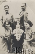 Przed 1939, Ukraina.
Inteligencja ukraińska - rodzina sędziego Sołowieja.
Fot. NN, zbiory Ośrodka Karta, udostępniła Irena Głowacka