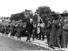 12.05.1936, Wilno, Polska. 
Dworzec kolejowy. Uroczystości pogrzebowe serca Marszałka Piłsudskiego i jego Matki. Przemarsz prezydenta Ignacego Mościckiego i Generalnego Inspektora Sił Zbrojnych gen. Edwarda Rydza-Śmigłego przed kompanią honorową 3 Pułku Saperów Wileńskich. 
Fot. NN, zbiory Ośrodka KARTA, udostępniła Katarzyna Szymkiewicz
