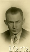 1938, Polska.
Marian Chmielewski - lekarz, zamordowany w Charkowie w 1940 roku.
Fot. NN, zbiory Ośrodka KARTA, kolekcja Mariana Chmielewskiego [AW III/54]