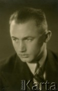 Lata 30., Polska.
Marian Chmielewski - lekarz, zamordowany w Charkowie w 1940 roku.
Fot. NN, zbiory Ośrodka KARTA, kolekcja Mariana Chmielewskiego [AW III/54]