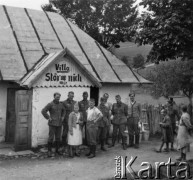 Wrzesień 1939, Polska.
Kwatera niemieckich żołnierzy znad Szprewy.
Fot. prof. Heinrich Hoffmann, zdjęcia z albumu 