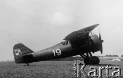 1938-1939, Dęblin, woj. Lublin, Polska.
 Samolot PZL P.7 na lotnisku.
 Fot. NN, album lotnika Tadusza Hojdena udostępniła Marzena Deniszczuk-Czerniecka
   
