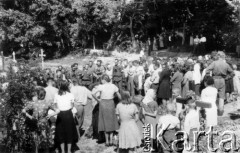 07.07.1944, Dukszty Pijarskie, pow. Wileńsko-Trocki.
Oddział partyzancki Bazy z Kedywu Komendy Okręgu Wileńskiego AK. Pogrzeb ppor. Józefa Skawińskiego 