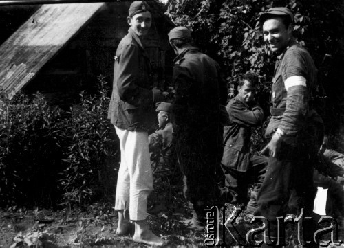 15.07.1944, Ciechanowiszki, pow. Wileńsko-Trocki.
Oddział partyzancki Bazy z Kedywu Komendy Okręgu Wileńskiego AK w czasie akcji 