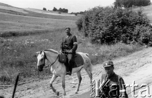 15.07.1944, okolice Wilna, pow. Wileńsko-Trocki.
Oddział partyzancki Bazy z Kedywu Komendy Okręgu Wileńskiego AK w czasie akcji 