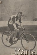Początek XX w., brak miejsca.
Edmond Jacquelin - francuski mistrz kolarski.
Fot. NN, zbiory Ośrodka Karta, udostępniło Warszawskie Towarzystwo Cyklistów (WTC).