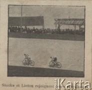 Koniec XIX wieku, brak miejsca.
Stocks i Linton w czasie wyścigu na torze kolarskim.
Fot. NN, zbiory Ośrodka Karta, udostępniło Warszawskie Towarzystwo Cyklistów (WTC).