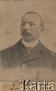 Początek XIX wieku, Polska pod zaborem rosyjskim.
Portret arbitra honorowego turnieju zapaśniczego pana Ciemnołońskiego.
Fot. NN, zbiory Ośrodka Karta, udostępniło Warszawskie Towarzystwo Cyklistów (WTC).