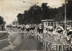 Brak daty, brak miejsca.
Wyścig kolarski.
Fot. NN, Warszawskie Towarzystwo Cyklistów, zbiory Ośrodka KARTA