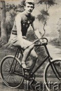 XIX wiek, Polska.
Jan Stanisław Skrodzki.
Fot. NN, Warszawskie Towarzystwo Cyklistów, zbiory Ośrodka KARTA