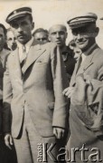 Lata 20-te lub lata 30-te, Polska.
Feliks Gołębiowski i Feliks Wojtkiewicz - członkowie WTC.
Fot. NN, Warszawskie Towarzystwo Cyklistów, zbiory Ośrodka KARTA