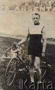1923, Polska.
Wiktor Ryl ps. Iko - kolarz torowy.
Fot. NN, Warszawskie Towarzystwo Cyklistów, zbiory Ośrodka KARTA