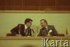 Październik 1990, Wilno, Litwa.
Spotkanie w litewskim parlamencie, od lewej: Anatolijs Gorbunovs - przewodniczący łotewskiego parlamentu i Vytautas Landsbergis - przewodniczący Rady Najwyższej Litwy.
Fot. Wojciech Druszcz, zbiory Ośrodka KARTA