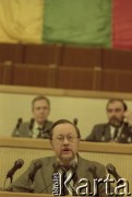 Kwiecień 1989, Wilno, Litwa.
Vytautas Landsbergis, działacz Litewskiego Ruchu na rzecz Przebudowy (Sąjudis), w parlamencie.
Fot. Wojciech Druszcz, zbiory Ośrodka KARTA