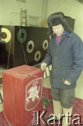9.02.1991, Litwa.
Referendum w sprawie niepodległości Litwy. Mężczyzna przy urnie.
Fot. Wojciech Druszcz, zbiory Ośrodka KARTA