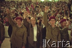 1991, Gruzja.
Miting wyborczy wybranego w wyborach powszechnych na pierwszego prezydenta demokratycznej Gruzji Zwiada Gamsachurdii.
Fot. Wojciech Druszcz, zbiory Ośrodka KARTA
