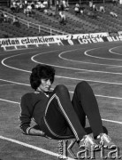 1972, Bydgoszcz, Polska.
Irena Szewińska - lekkoatletka, siedmiokrotna medalistka olimpijska - podczas Międzynarodowego Memoriału Janusza Kusocińskiego.
Fot. Wojciech Druszcz, zbiory Ośrodka KARTA