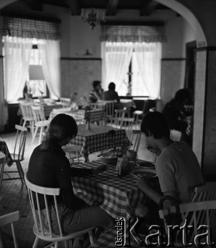 1980, Warszawa, Polska.
Bar mleczny.
Fot. Wojciech Druszcz, zbiory Ośrodka KARTA