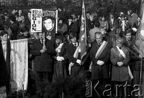 4.11.1984, Warszawa, Polska.
Kościół św. Stanisława Kostki. Pogrzeb księdza Jerzego Popiełuszki.
Fot. Wojciech Druszcz, zbiory Ośrodka KARTA