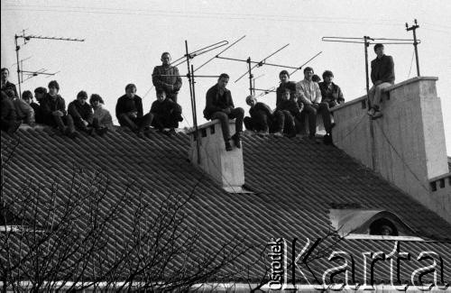 4.11.1984, Warszawa, Polska.
Kościół św. Stanisława Kostki. Pogrzeb księdza Jerzego Popiełuszki.
Fot. Wojciech Druszcz, zbiory Ośrodka KARTA