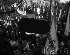 4.11.1984, Warszawa, Polska.
Kościół św. Stanisława Kostki. Pogrzeb księdza Jerzego Popiełuszki.
Fot. Wojciech Druszcz, zbiory Ośrodka KARTA