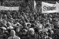 4.11.1984, Warszawa, Polska.
Kościół św. Stanisława Kostki. Pogrzeb księdza Jerzego Popiełuszki.
Fot. Wojciech Druszcz, zbiory Ośrodka KARTA