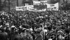 4.11.1984, Warszawa, Polska.
Kościół św. Stanisława Kostki. Pogrzeb księdza Jerzego Popiełuszki.
Fot. Wojciech Druszcz, zbiory Ośrodka KARTA